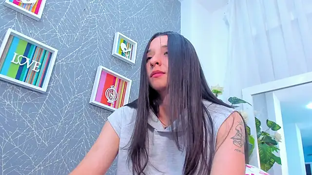 ViictoriiaSaenz webcam
