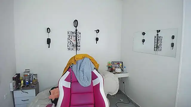 Leonard_Price webcam