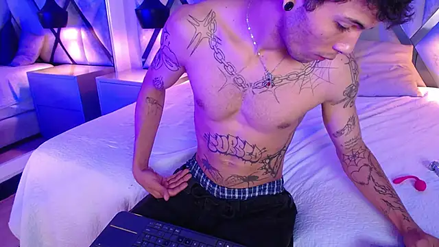 EnzoHunters webcam