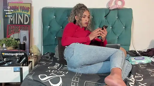 StefanyMiler webcam