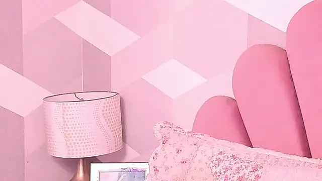 KylieMonnett webcam
