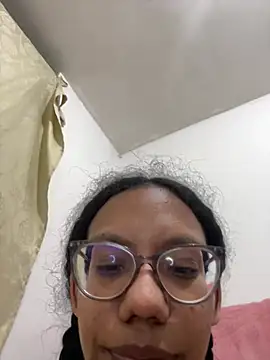 Valen_1990 webcam
