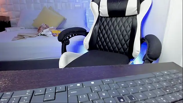 anny_rouse24 webcam