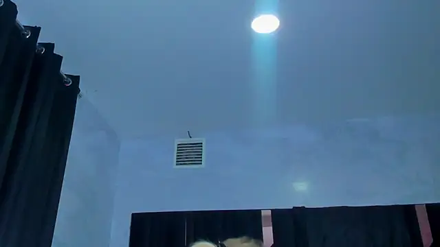 sweetiepeach_ webcam