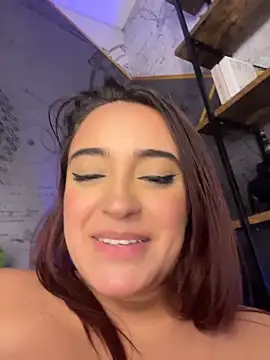 NaughtyNinnaXXX webcam