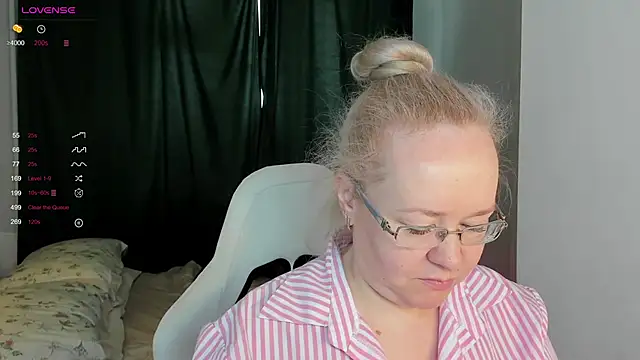 ViolaSmithh webcam