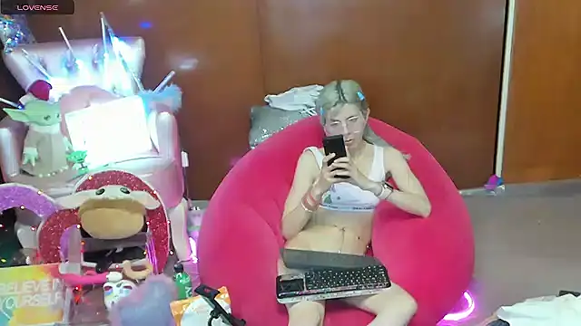 Skinygirl webcam