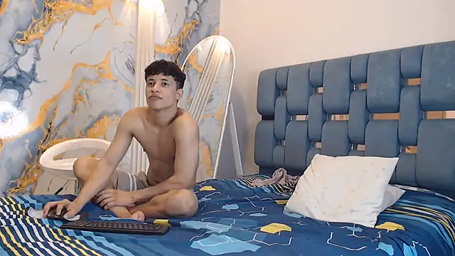 YOUNG_BOYS_HELL webcam