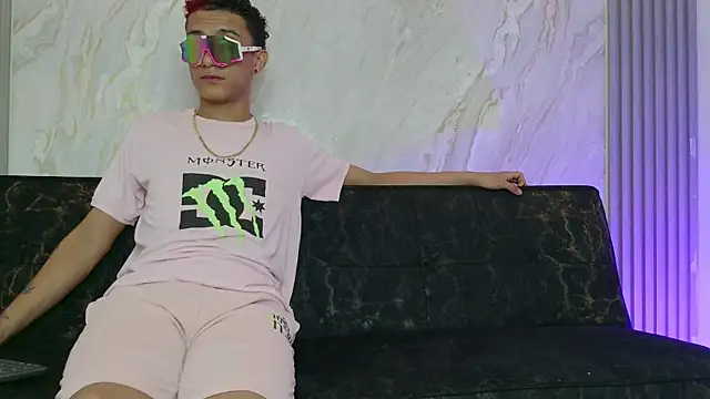 KING_BOYS2026 webcam