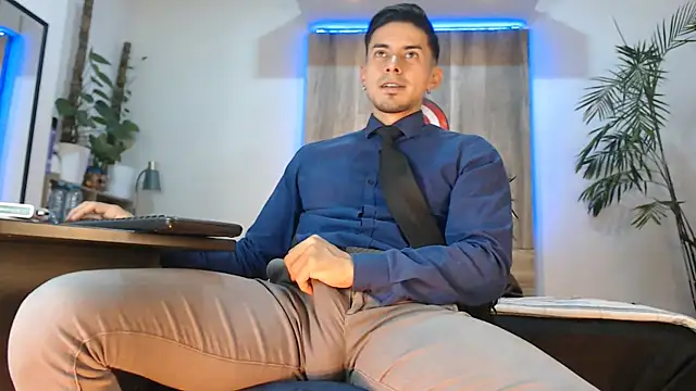 Andrew_4_ webcam