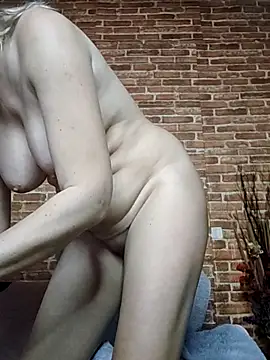 horny_milf__ webcam