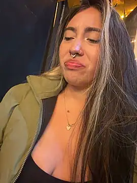 ManuelaVeeleez