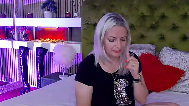 LadyTouch webcam
