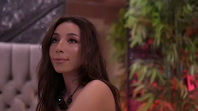 GinaValentinna live sex cam