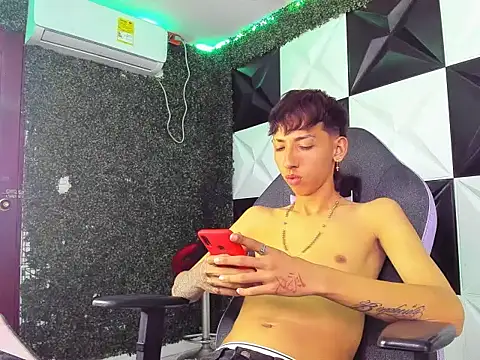 charly_joseph live sex cam
