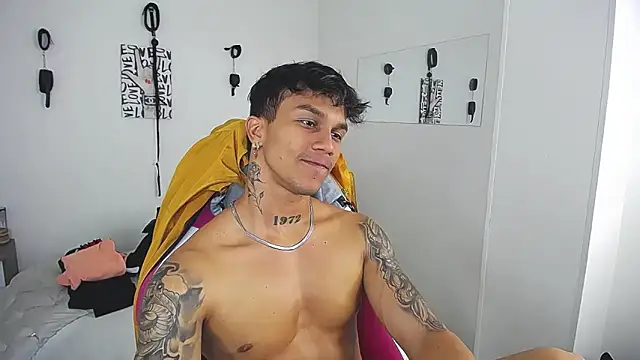 Leonard_Price webcam