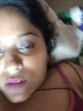 Jasmine_Januja webcam