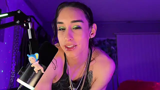 xofrankie - XoFrankie's free webcam - UK Sex Cams