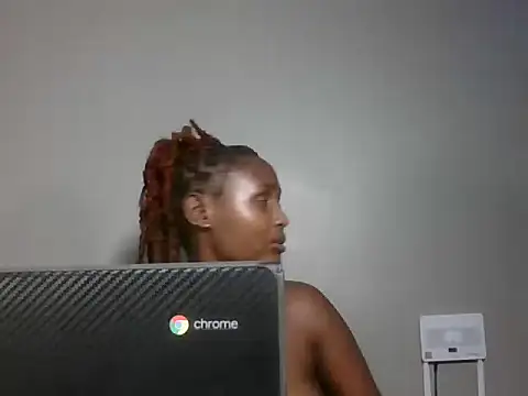 Sleek_petite webcam