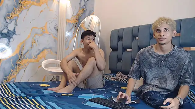 YOUNG_BOYS_HELL webcam