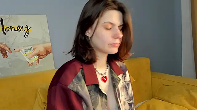 Kira_Be11 webcam