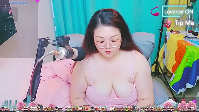 AngelwithEcup webcam