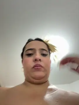 _Ninasanz webcam