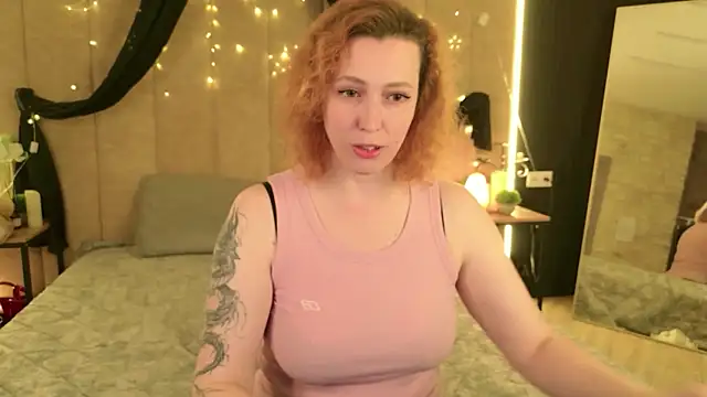 Evie_Berret webcam