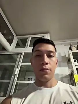 OliverWest04 webcam