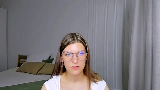 AnnaThorne webcam