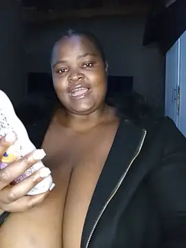 ChubbyLucia webcam