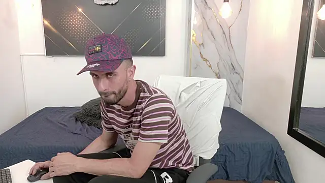 KingOfTemptation webcam