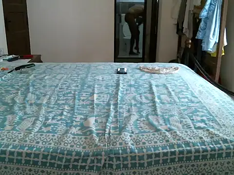 sixfeetslim webcam