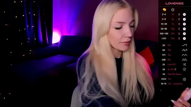 AnyaTaylor_ webcam