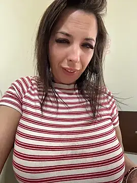 Almmaxxxx webcam