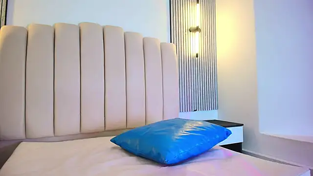 lian_cameron webcam