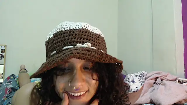 AlinaWoolf_