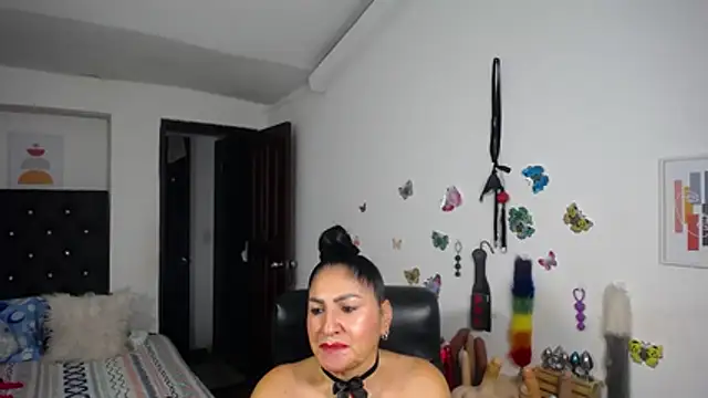 mature_bigboobs10 webcam