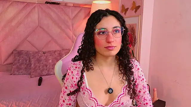 DemiJones_ webcam
