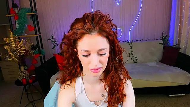 ChristinaConteeree webcam