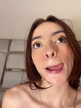 LucianaAriaas webcam