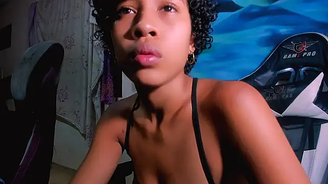 bad_girl_xxx webcam