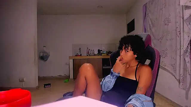 bad_girl_xxx webcam