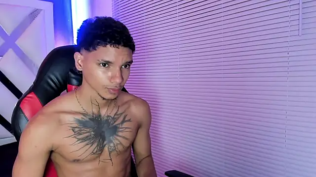 kai_storm77 webcam