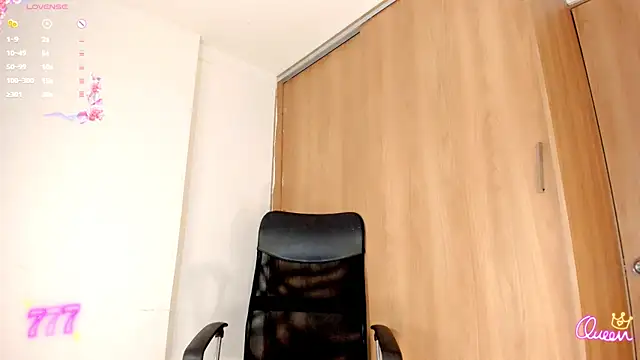 Nicol_ofi24 webcam