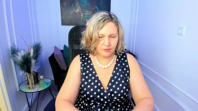 NinaStarle webcam