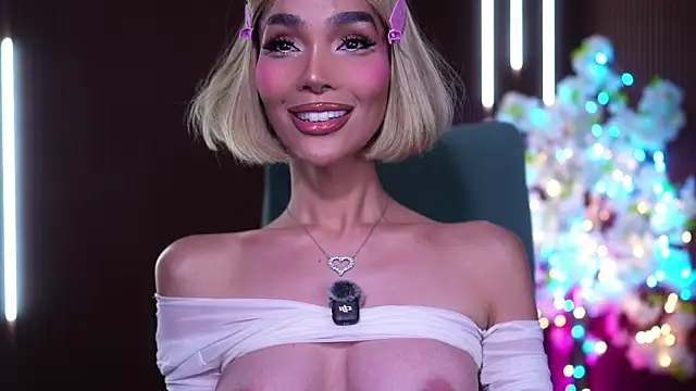 xxforyoureyesonlyxx webcam