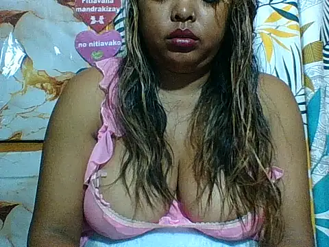 SEXY_METISE webcam