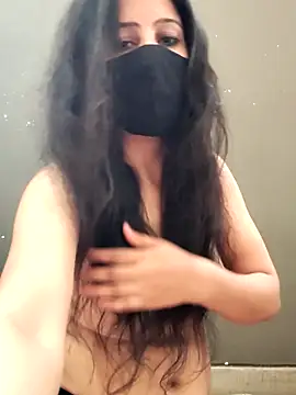 Kanika_76 webcam