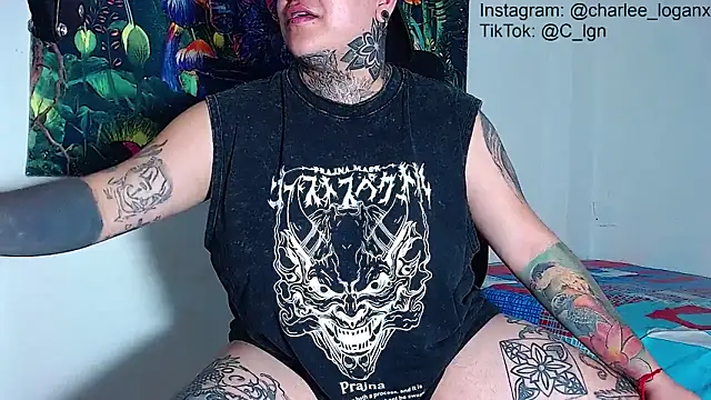 Techno_420_ webcam